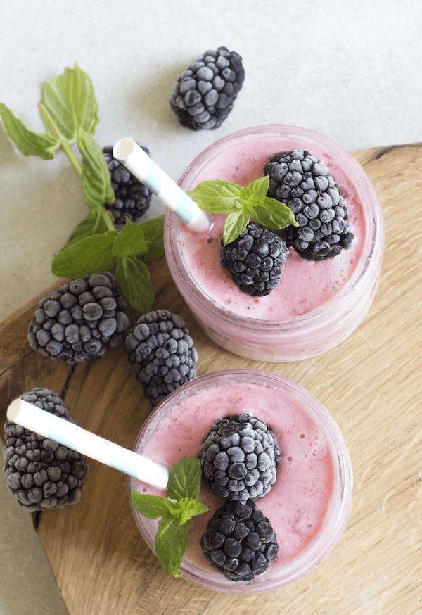 Smoothie diet, picture of two smoothies from a diet using 2 smoothies a day and 1 meal